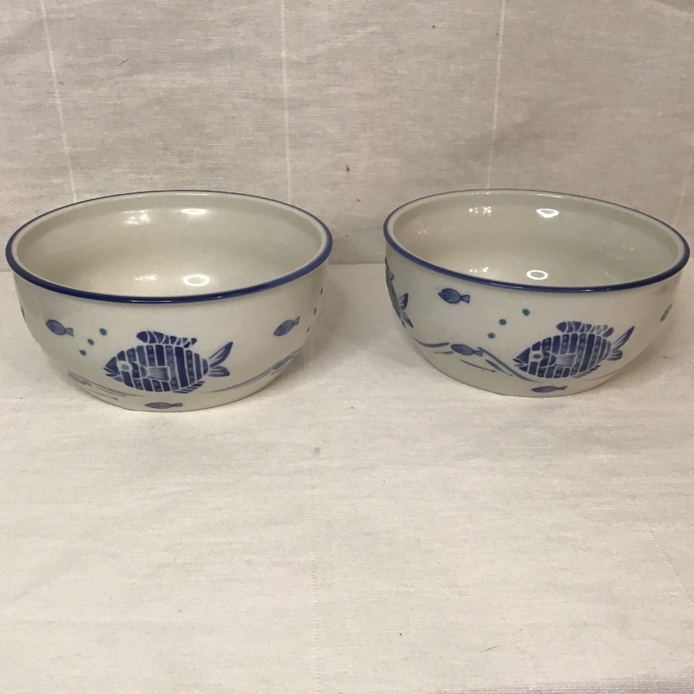 NWOT Vintage Yokohama Studio 2 Hand Painted Fish Ceramic Soup /Cereal Bowls .